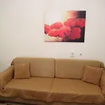 Cozy/Comfortable Flat 50 Sq Flat, 15\' From City\'S Centre. Great Vfm!