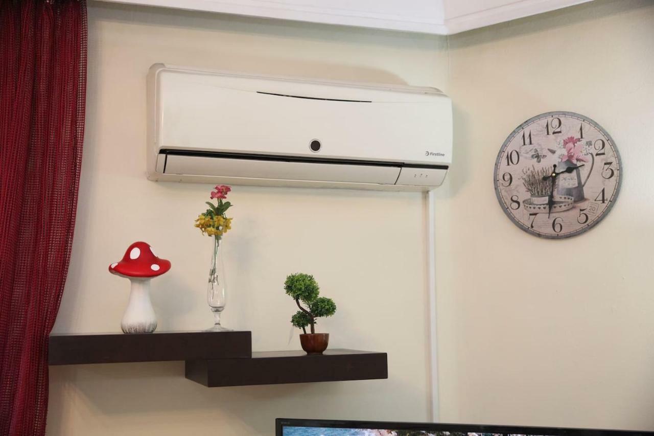 Cozy/comfortable Flat 50 Sq Flat, 15' From City's Centre. Great Vfm! Apartment *