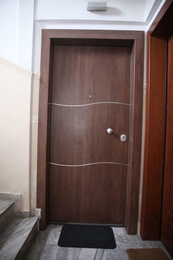 Cozy/comfortable Flat 50 Sq Flat, 15' From City's Centre. Great Vfm! Apartment