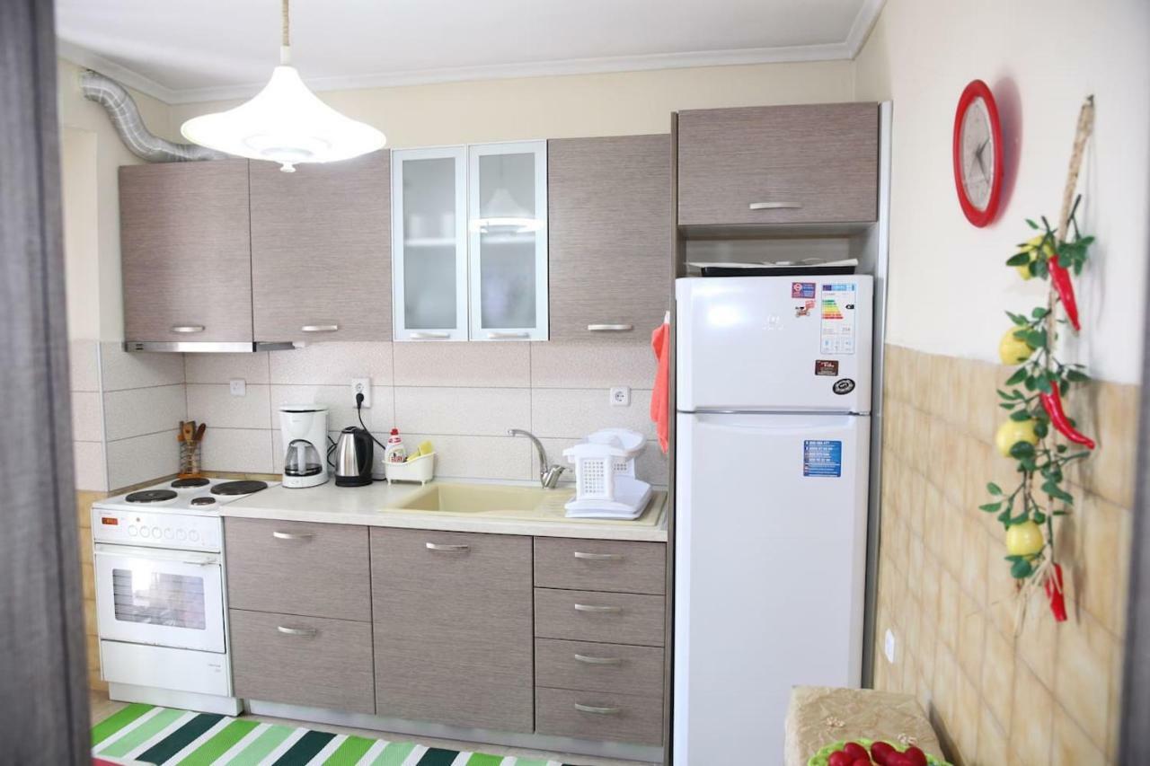 Cozy/comfortable Flat 50 Sq Flat, 15' From City's Centre. Great Vfm! Apartment *